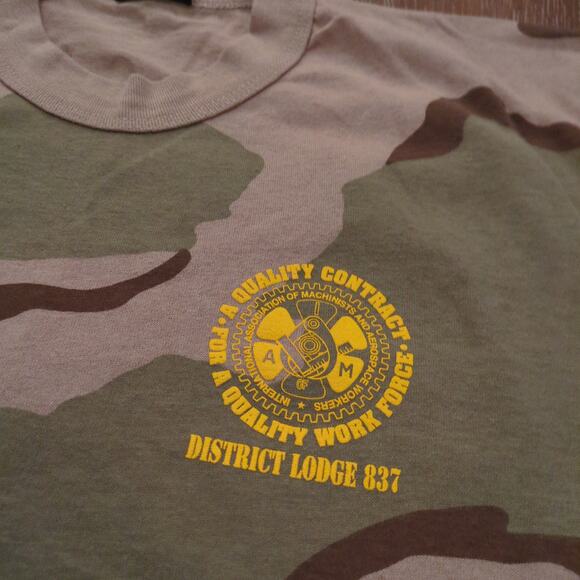 VTG Machinist and Aerospace Workers Adult Medium Shirt Camo Jet Plane Gun USA - Picture 4 of 10